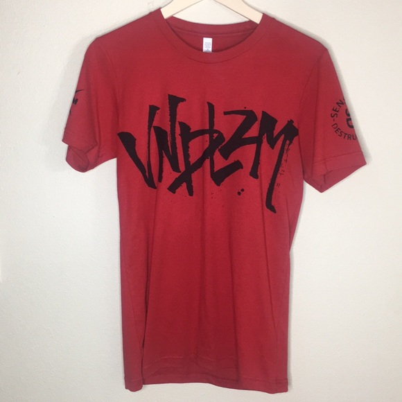 Red VNDLZM Tee - Picture 2 of 8